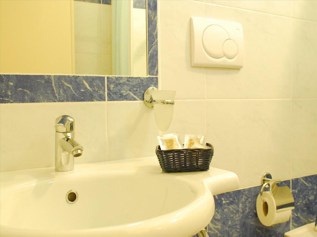 Hotel Veliero Rimini Cameră foto